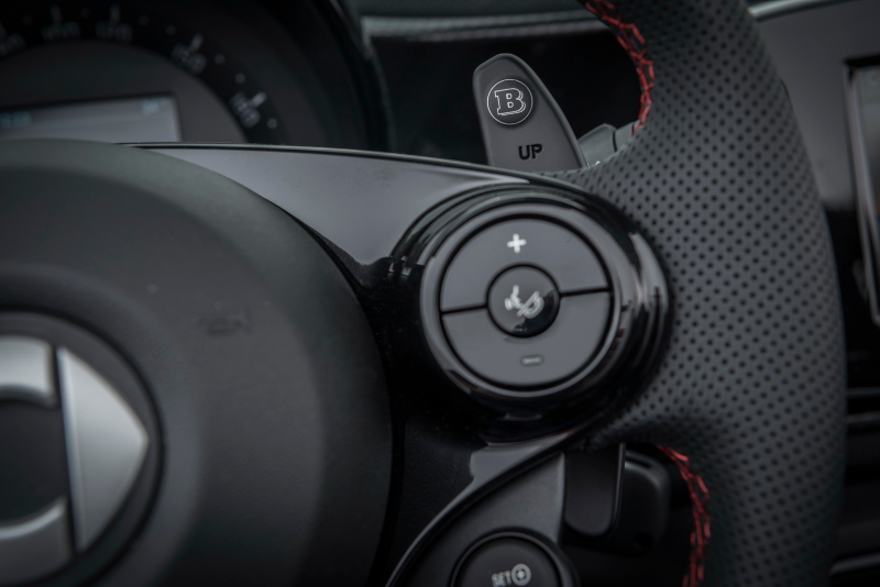 Illustration for article titled The Brabus 125R Is a Ballistic 125-HP Smart ForTwo Pocket Rocket